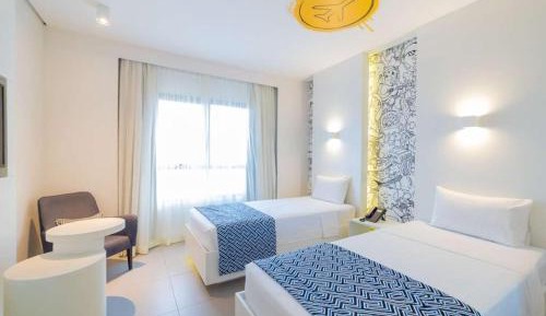 Standard Apartment with Twin Beds