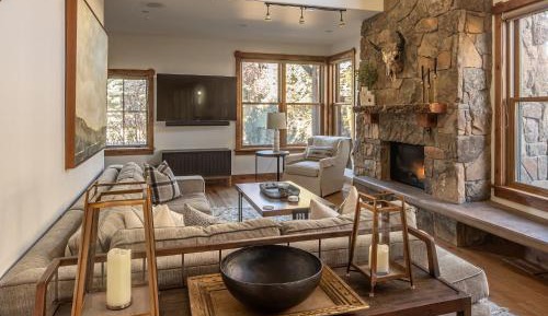 Three-Bedroom Townhouse