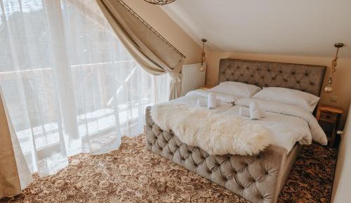 Two-Bedroom Apartment with Terrace and Tatra Mountain View