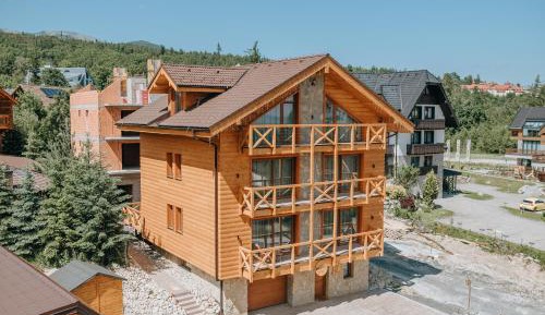 One-Bedroom Apartment with Balcony and Tatra Mountain View