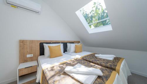 Twin Room with Balcony