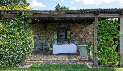 Deluxe Two-Bedroom Apartment with Garden View