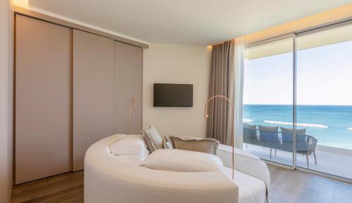 Junior Superior Suite
