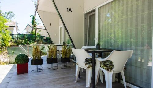 Deluxe Bungalow with Garden View