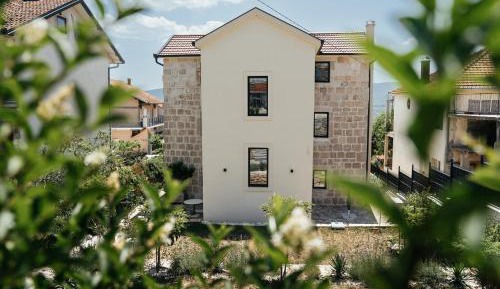 Villa with Garden View
