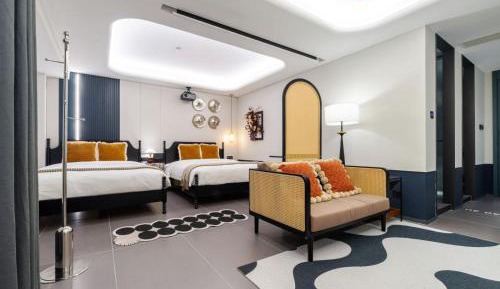 Deluxe Queen Room with Two Queen Beds