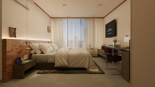 Deluxe Queen Room