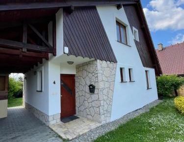 Three-Bedroom Holiday Home 