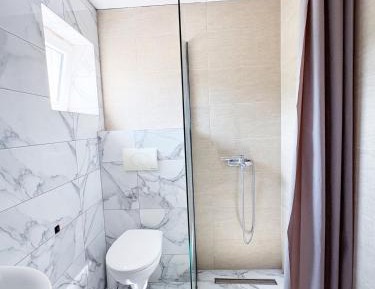 One-Bedroom Apartment with Terrace