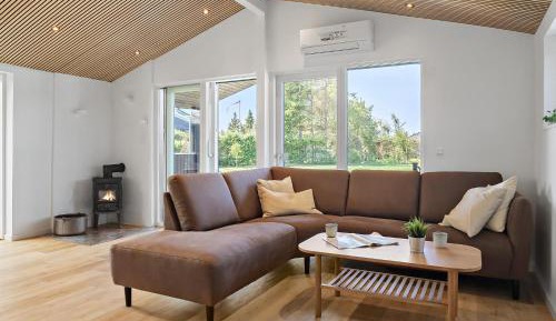Three-Bedroom Holiday Home 