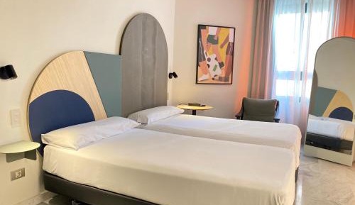 Double or Twin Room (1-2 Adults)
