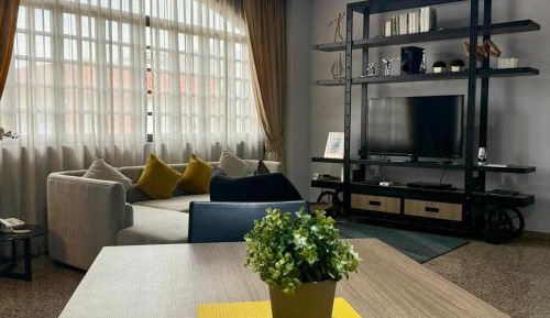 Premier One-Bedroom Apartment