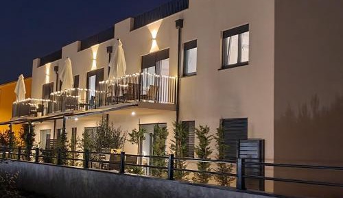 Two-Bedroom Apartment with Terrace and Sea View