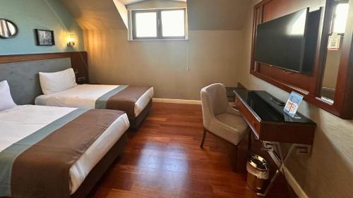 Economy Twin Room