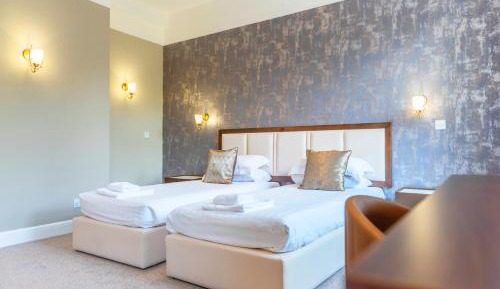 Standard Twin Room