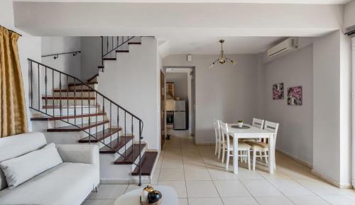 Deluxe Family Suite