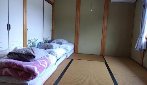 Japanese-Style Room