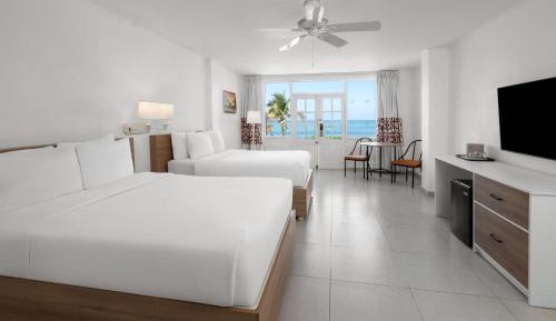 Double Room with Two Double Beds and Ocean View - Non-Smoking