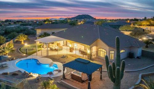 Four-Bedroom Holiday Home