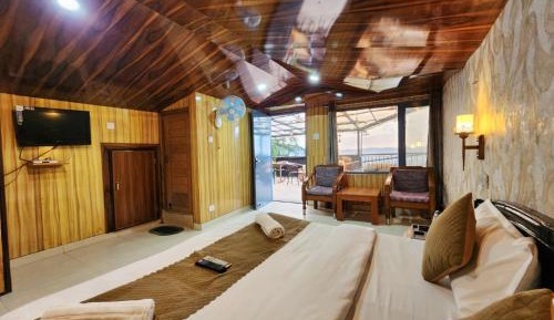 Superior King Room