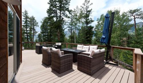 Four-Bedroom Holiday Home