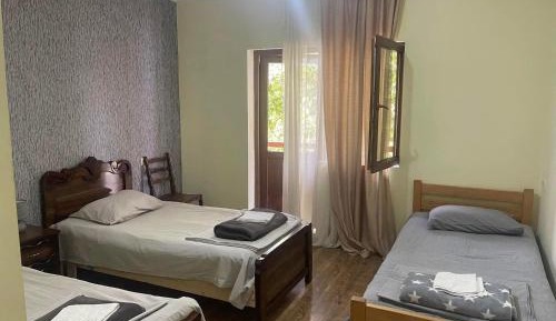 Triple Room with Bathroom