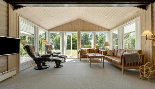 Four-Bedroom Holiday Home
