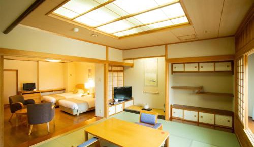 Junior Suite with Mountain View