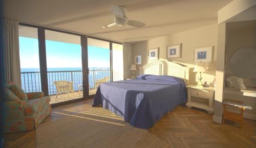 Two-Bedroom Apartment with Ocean View
