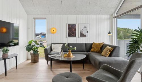 Six-Bedroom Holiday Home