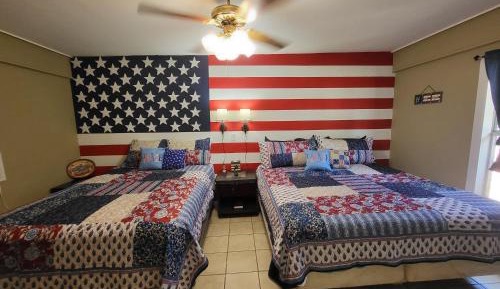 Deluxe King Suite