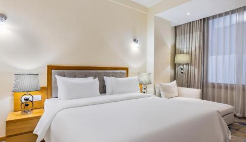 Executive Suite – Commercial View