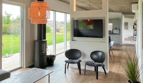Four-Bedroom Holiday Home