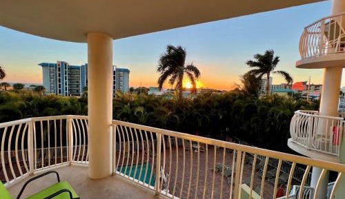 Two-Bedroom Apartment with Balcony and Sea View