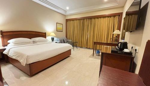 Executive Room