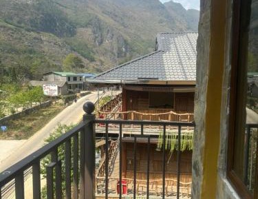 Quadruple Room with Mountain View