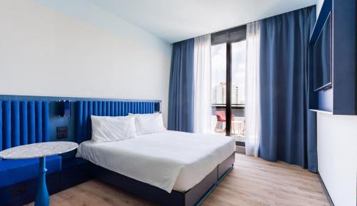 Double or Twin Room with Terrace