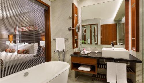 Premium Room with City View - Lounge Access