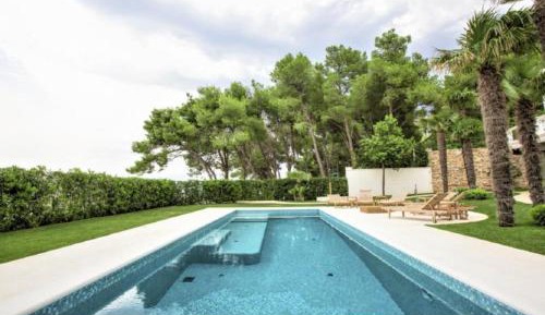 Deluxe Villa