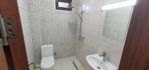Double or Twin Room with Mountain View