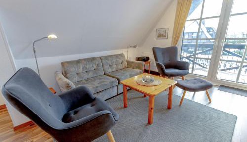 One-Bedroom Apartment with Balcony