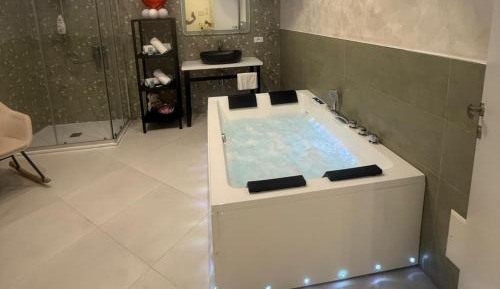 Double Room with Spa Bath