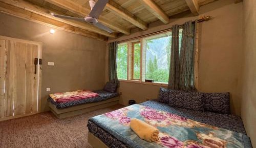 Family Room with Mountain View