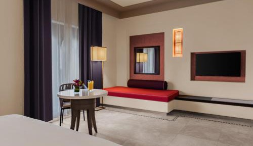 	 Spacious Family Garden Room with Aqua Park Access