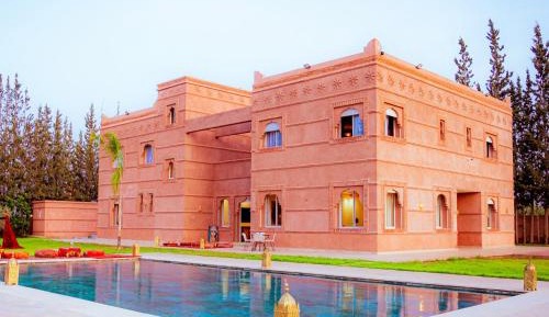 Villa with Garden View