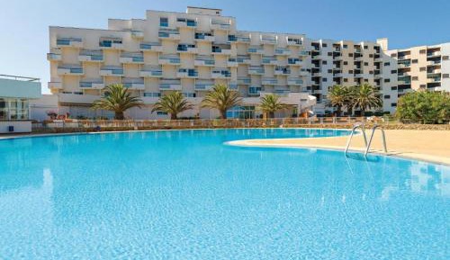 Two-Bedroom Apartment with Sea View