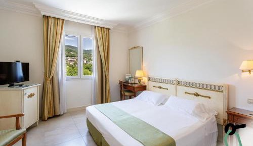 King Room with Garden View