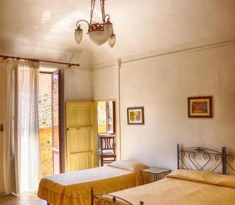 Quadruple Room with Private Bathroom