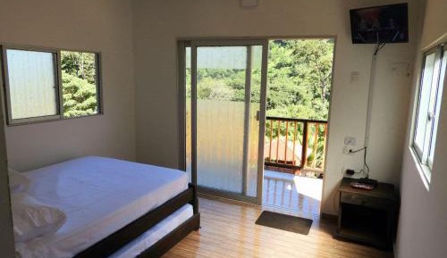 Double or Twin Room with Mountain View