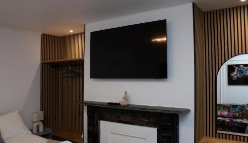 Apartment with Shower